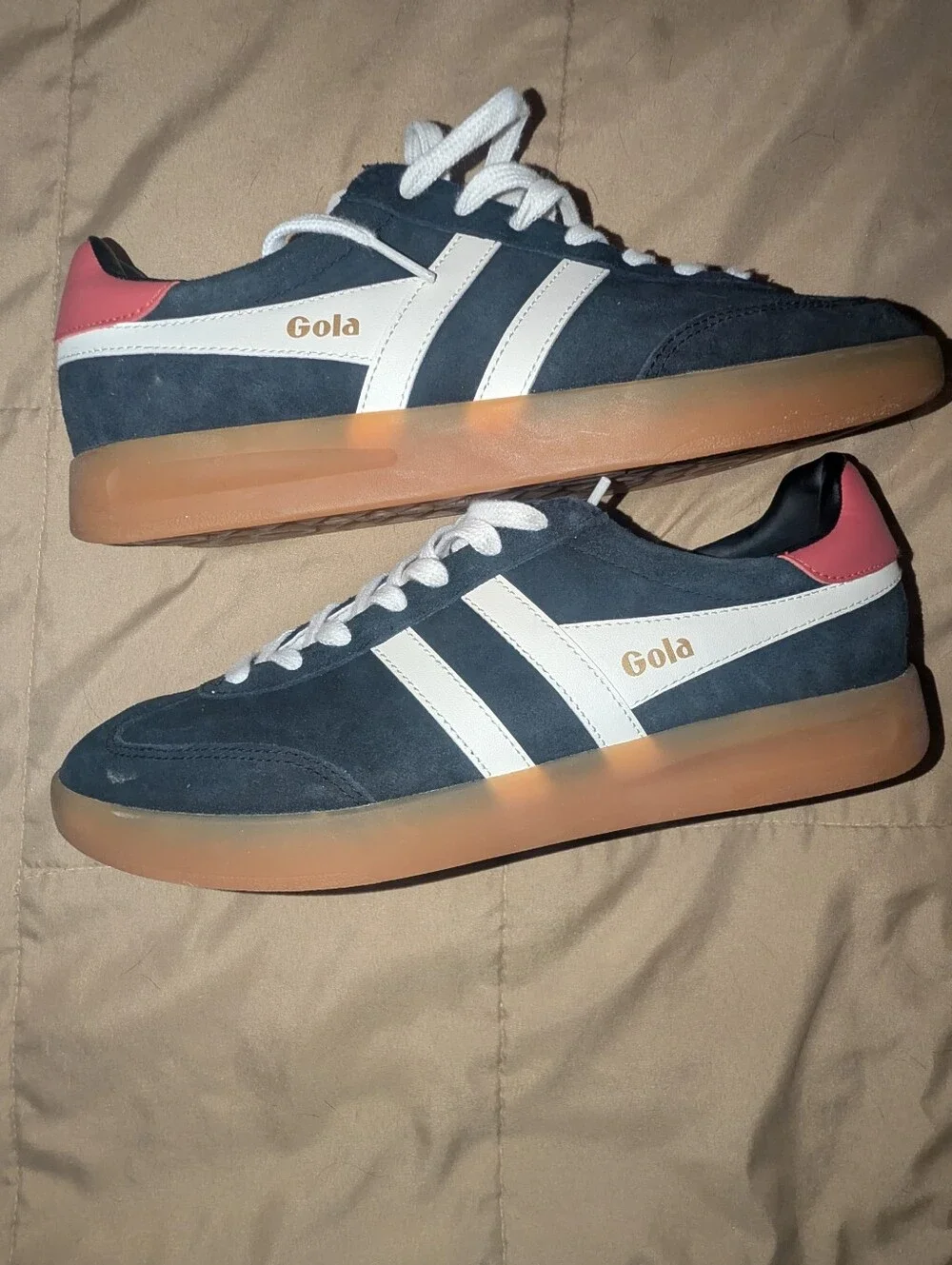 NWOT Gola Cyclone Women's Sneakers Size 10 Black White And Pink